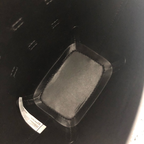 Charles & Kieth shoulder bag / crossbody bag - Picture 5 of 7